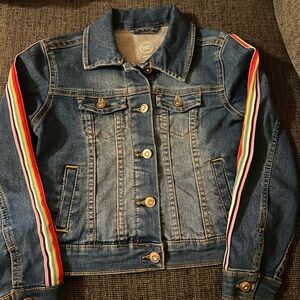Wonder Nation Blue Denim Jacket with Rainbow Sleeves Girls Size XS(4-5)